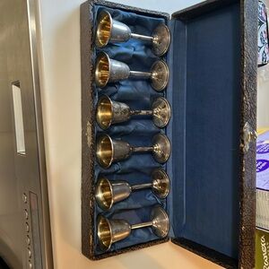 Beautiful antique set of 6 Sterling cordial goblets